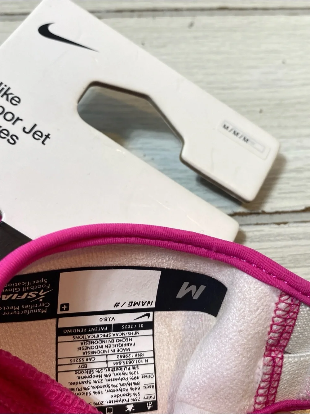 Nike Vapor Jet Football Gloves Pink White Unisex Size M Medium New With Tags